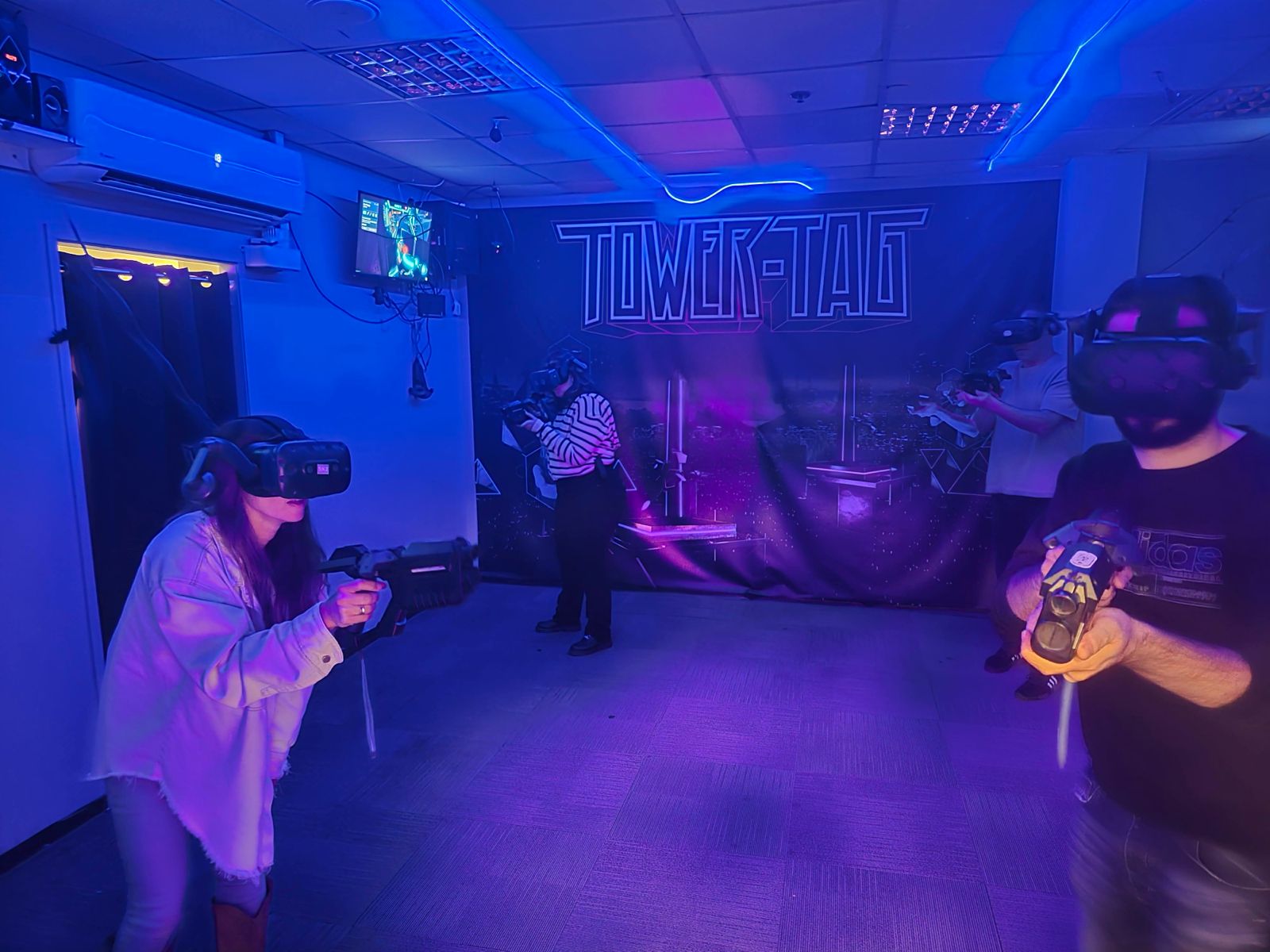 משחק VR לייזר טאג